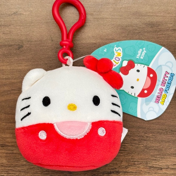 NWT SQUISHMALLOWS Sanrio Mini Plush 3.5" HELLO KITTY Clip On Key Chain Bag NEW - Picture 1 of 11